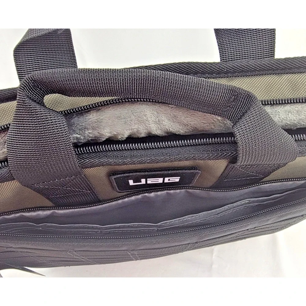 UAG Urban Armor Gear 15